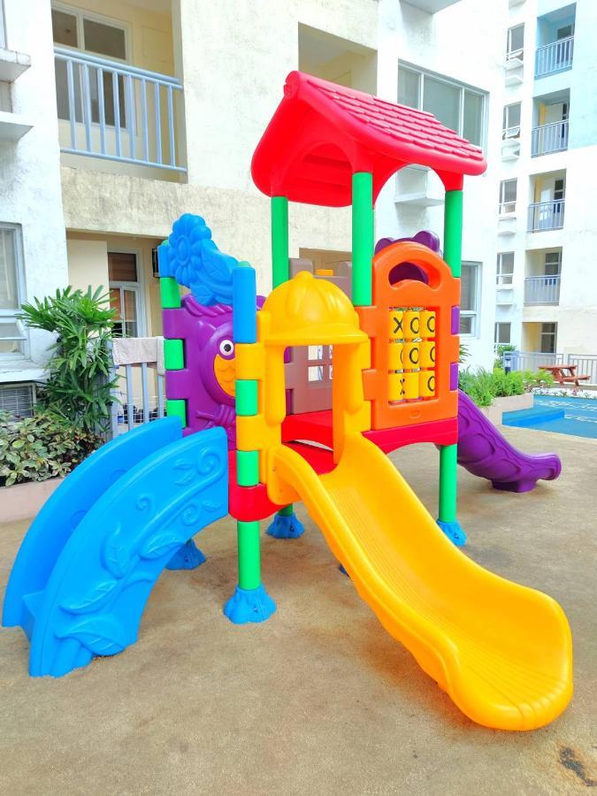 Davao Condo 2Br Pool Wifi Netflix Luaran gambar