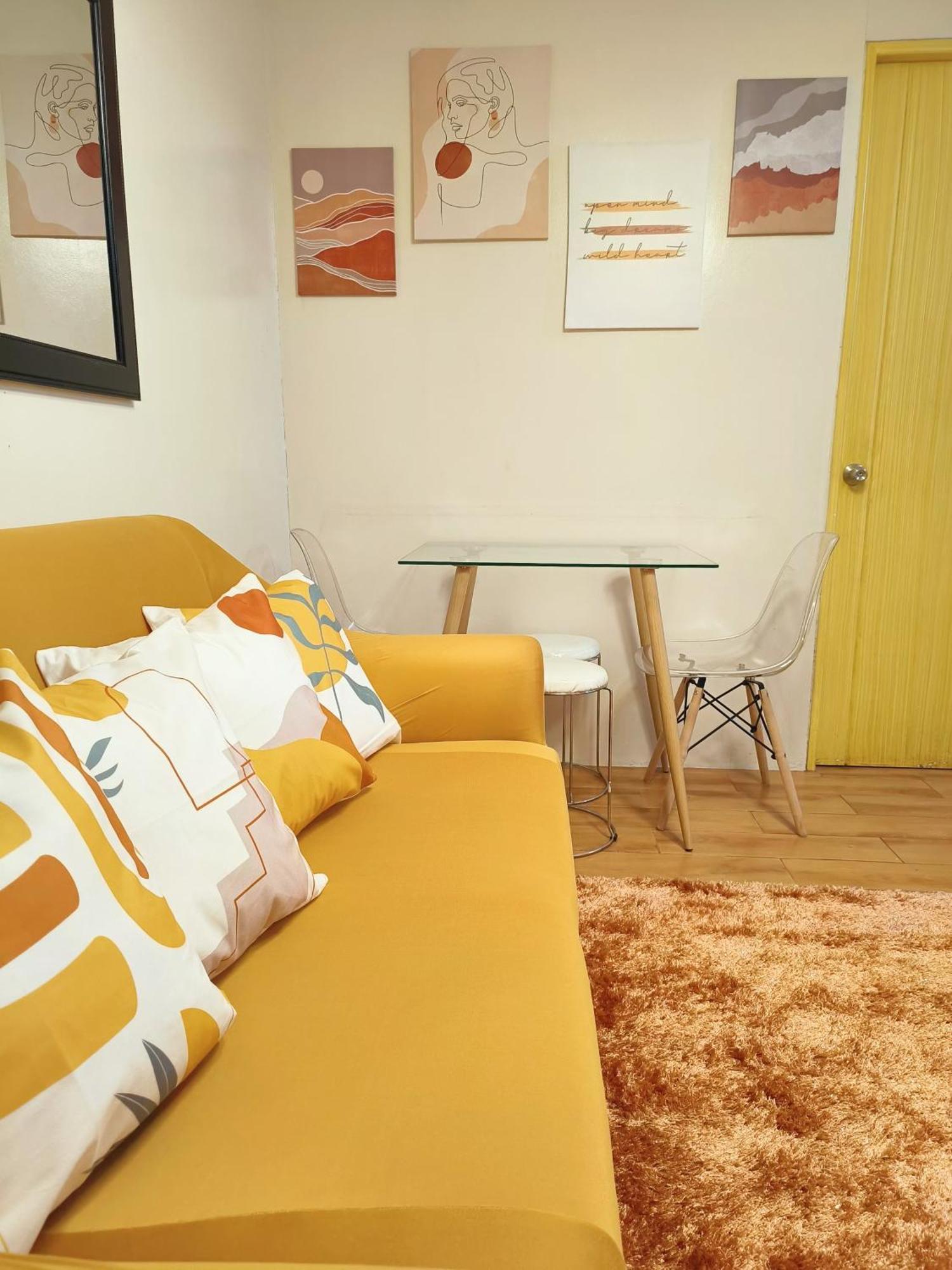 Davao Condo 2Br Pool Wifi Netflix Luaran gambar