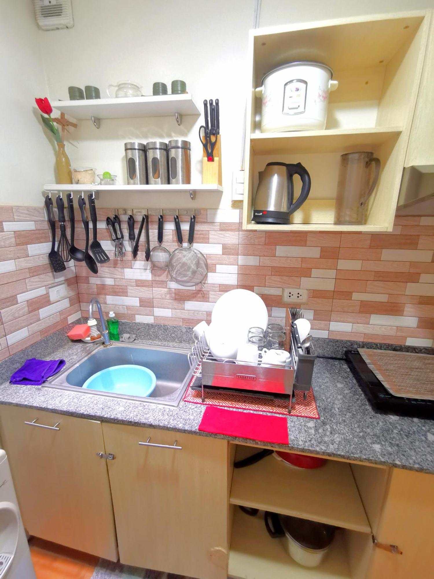 Davao Condo 2Br Pool Wifi Netflix Luaran gambar