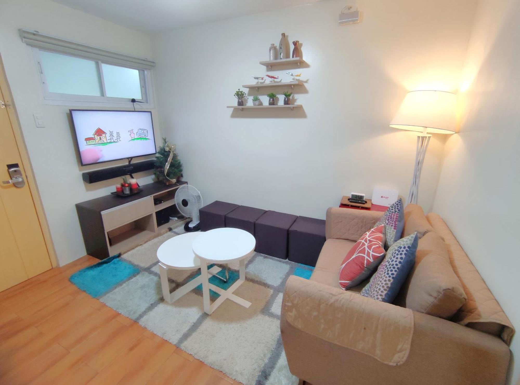 Davao Condo 2Br Pool Wifi Netflix Luaran gambar