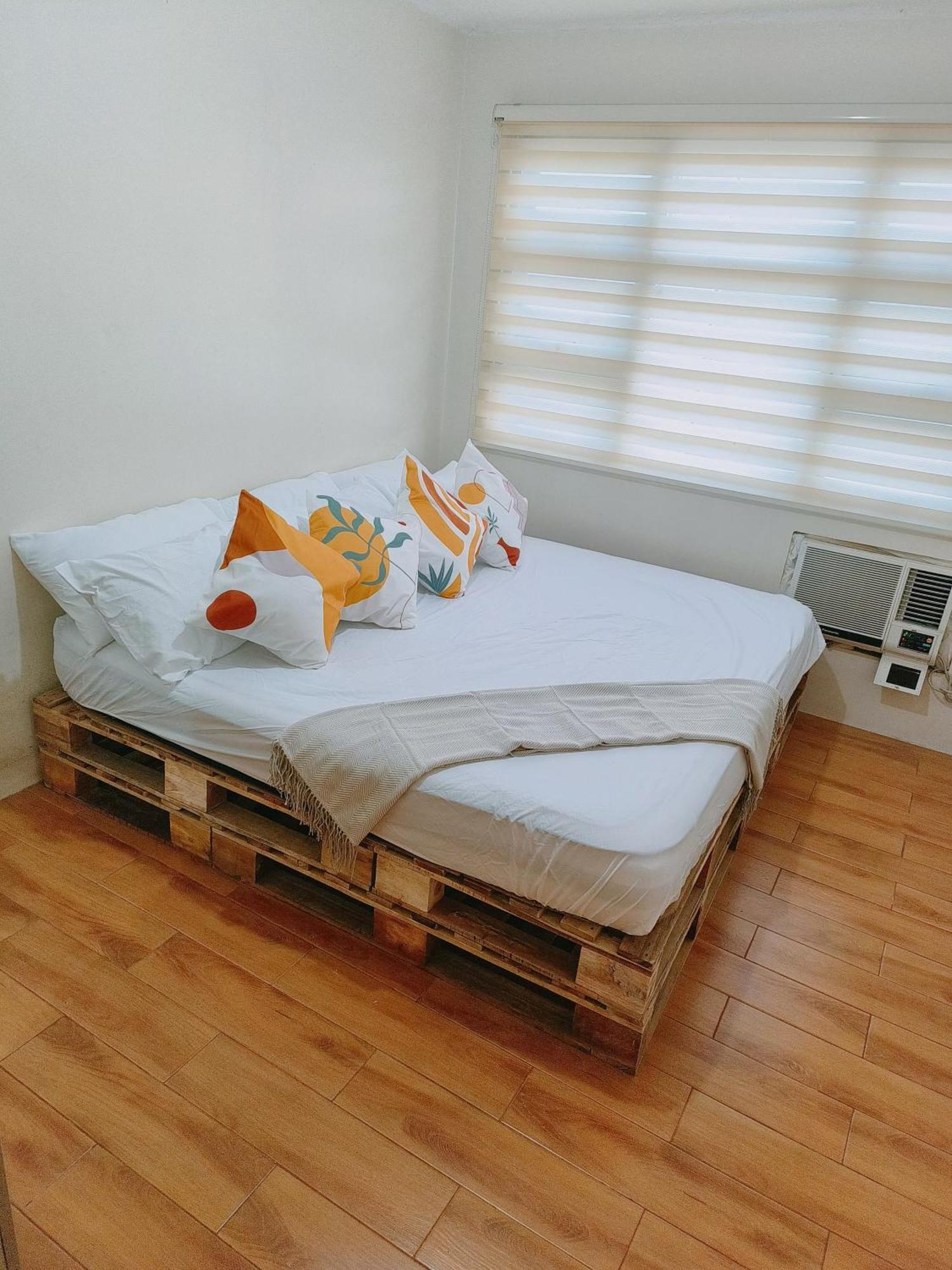 Davao Condo 2Br Pool Wifi Netflix Luaran gambar